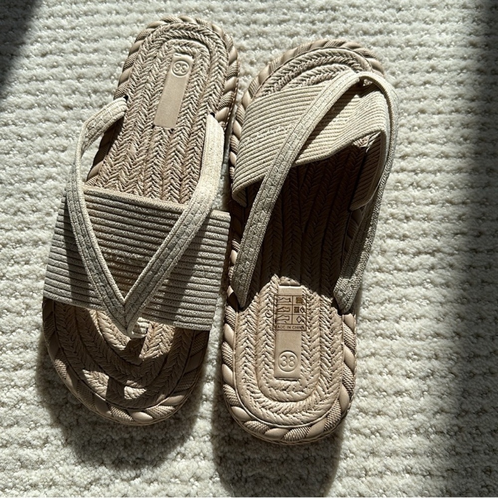 Tan Woven Comfort Sandals | Size 38 - Picture 2 of 4